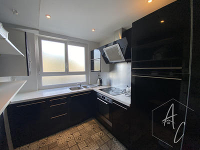 Appartement - 65 m² - 4 pièces