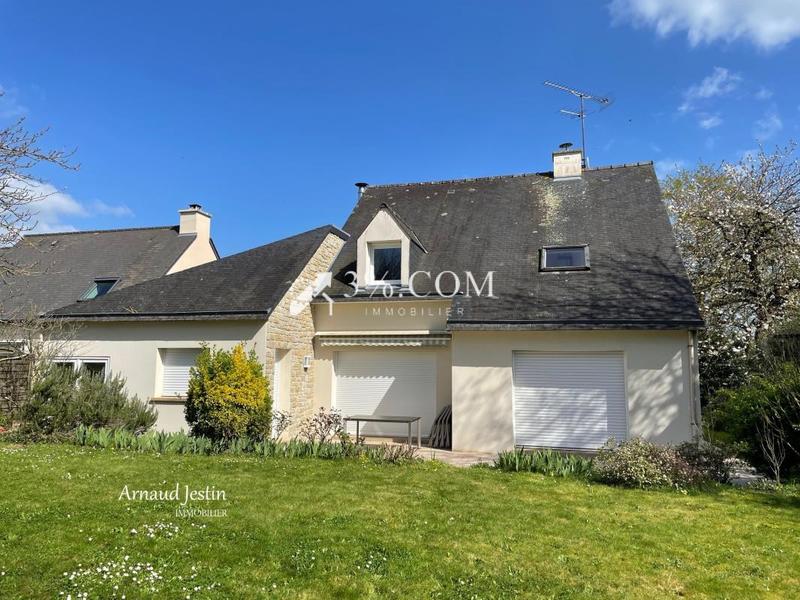 Maison - 176 m² - 9 pièces