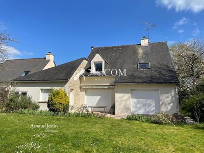 Maison - 176 m² - 9 pièces