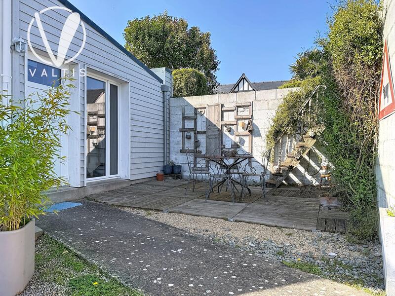 Maison - 121 m² - 6 pièces