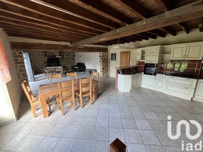 Maison - 194 m² - 5 pièces