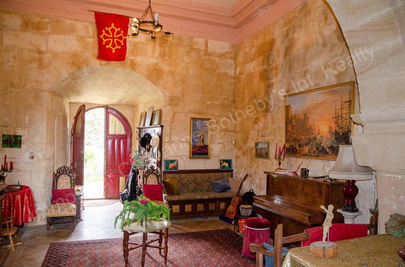 Château - 400 m² - 9 pièces