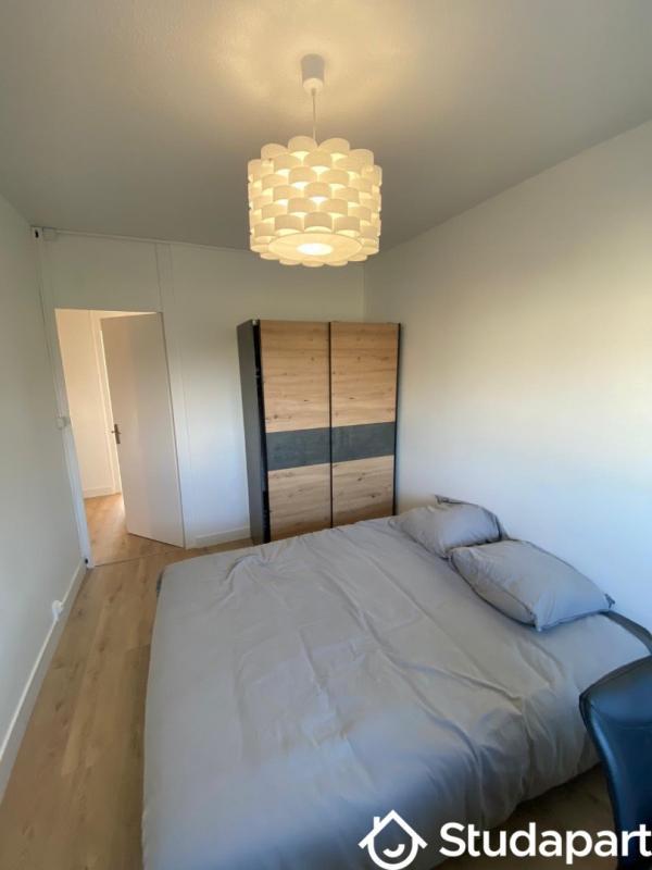 Chambre - 11 m² - 1 pièce