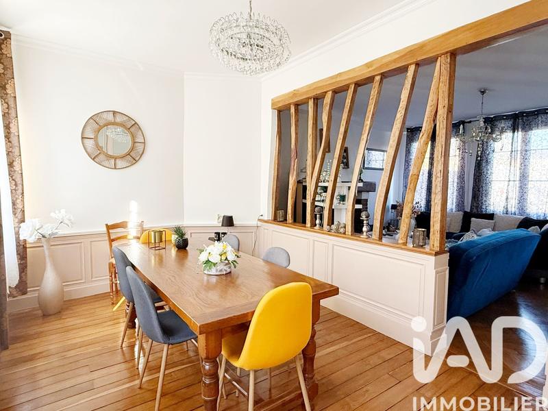 Maison de ville - 212 m² - 8 pièces