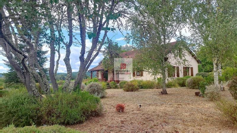 Maison - 151 m² - 6 pièces