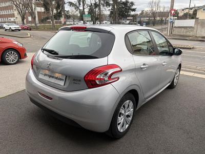 Peugeot 208 1.2 VTi 82 Active - 4 options incluses