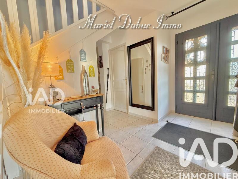 Maison - 185 m² - 5 pièces