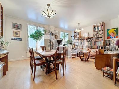 Appartement - 82 m² - 5 pièces