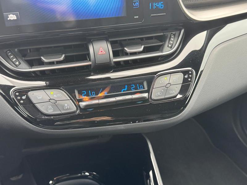 Toyota c-Hr 1.2t 2wd Graphic