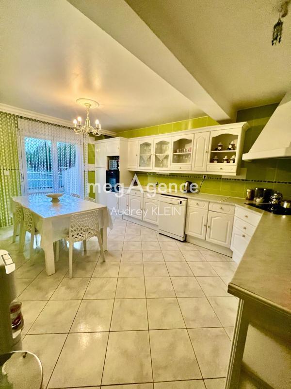 Maison de ville - 145 m² - 6 pièces