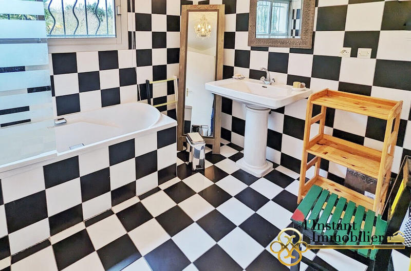 Local d'activités - 80 m² - 2 pièces