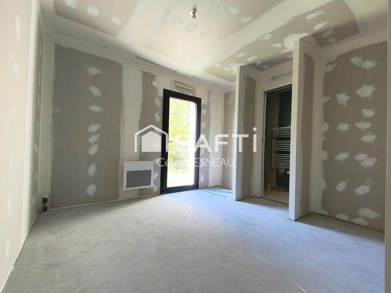 Maison - 90 m² - 5 pièces