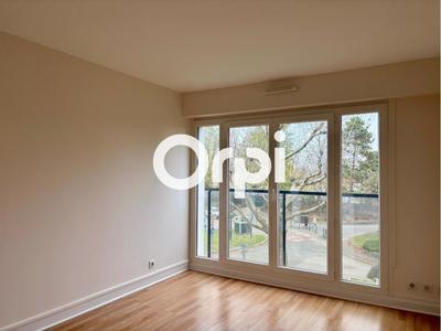 Appartement - 101 m² - 5 pièces