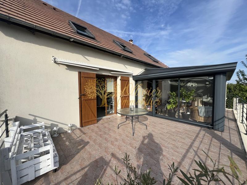 Pavillon - 140 m² - 5 pièces