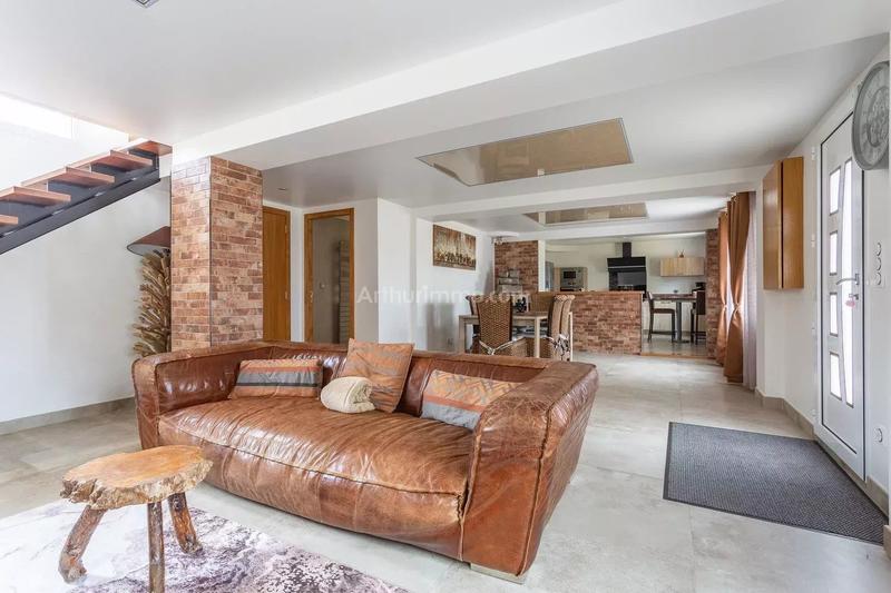 Maison - 156 m² - 6 pièces