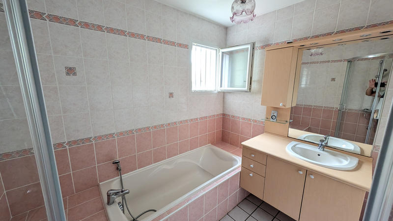 Maison - 88 m² - 5 pièces