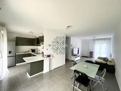 Maison - 80 m² - 5 pièces