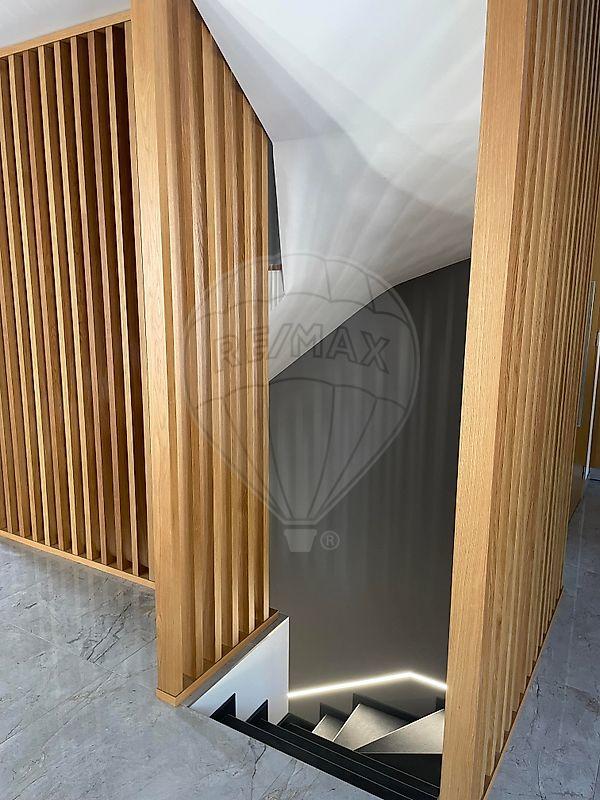 Maison - 167 m² - 5 pièces