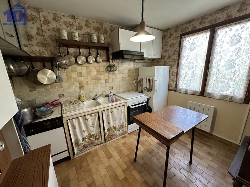 Maison - 92 m² - 6 pièces