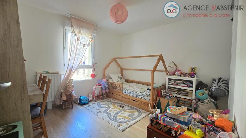 Appartement - 82 m² - 4 pièces