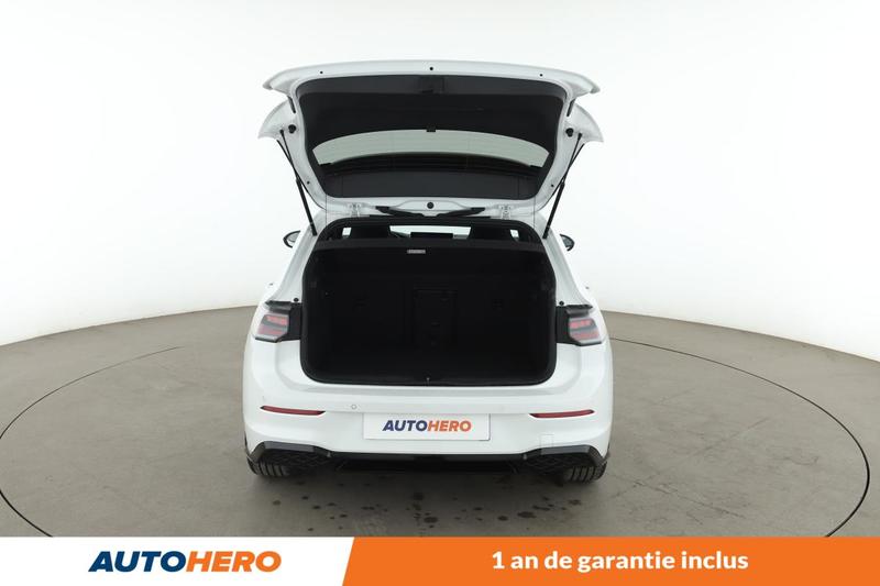 Volkswagen Golf VIII 1.5 eTSI Evo2 R-Line Dsg7 150 ch