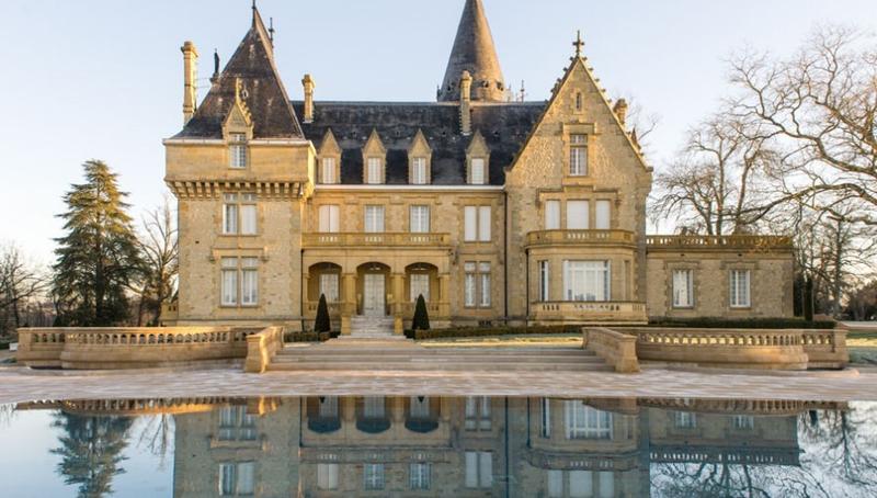 Manoir - 1 760 m² - 40 pièces