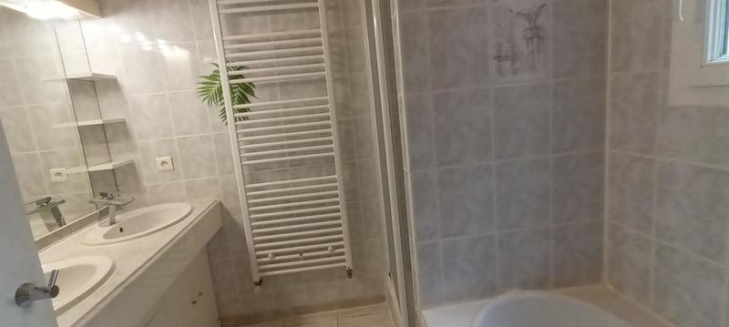 Appartement - 75 m² - 3 pièces