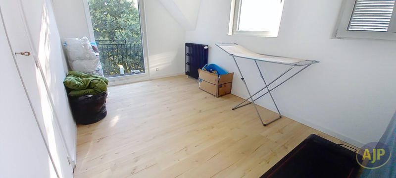 Maison - 160 m² - 8 pièces