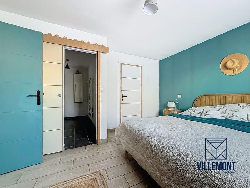 Maison - 210 m² - 9 pièces