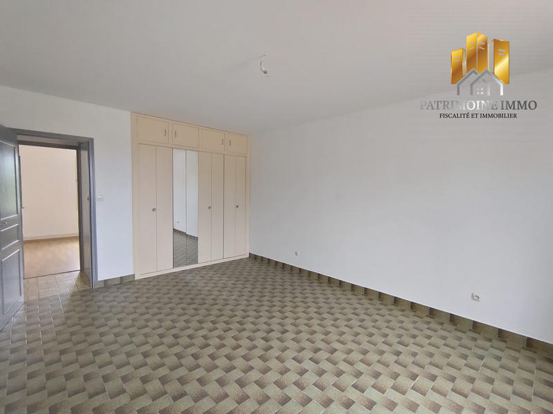 Maison - 260 m² - 5 pièces