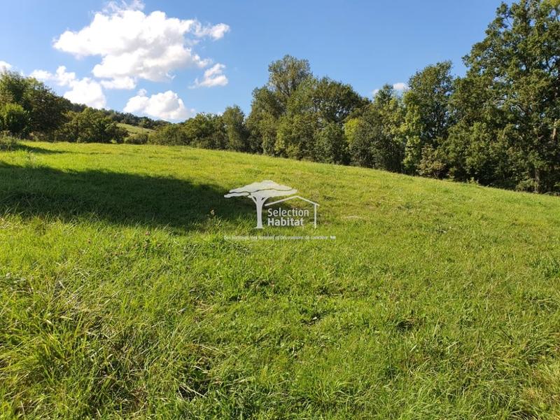 Terrain constructible - 1 015 m²