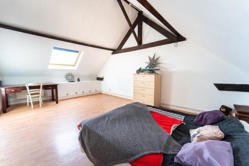 Maison - 190 m² - 9 pièces