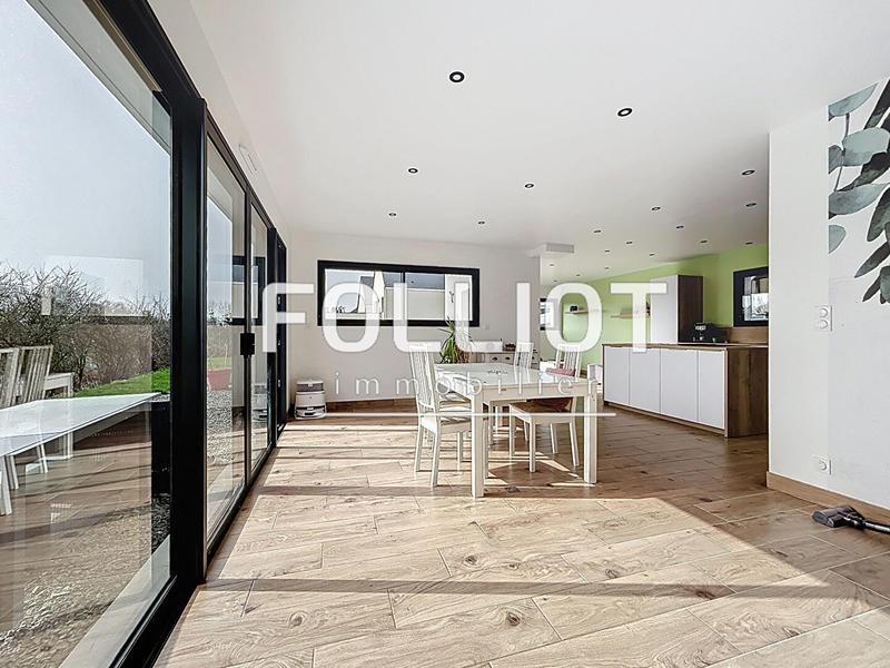 Maison - 138 m² - 7 pièces