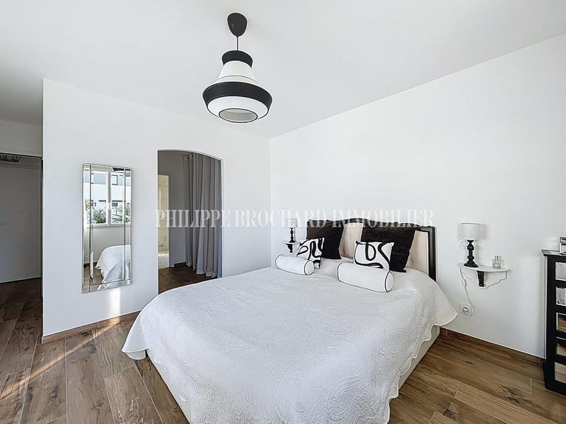 Maison contemporaine - 148 m² - 7 pièces