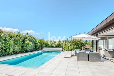 Maison - 262 m² - 8 pièces