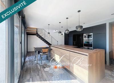 Maison - 269 m² - 8 pièces