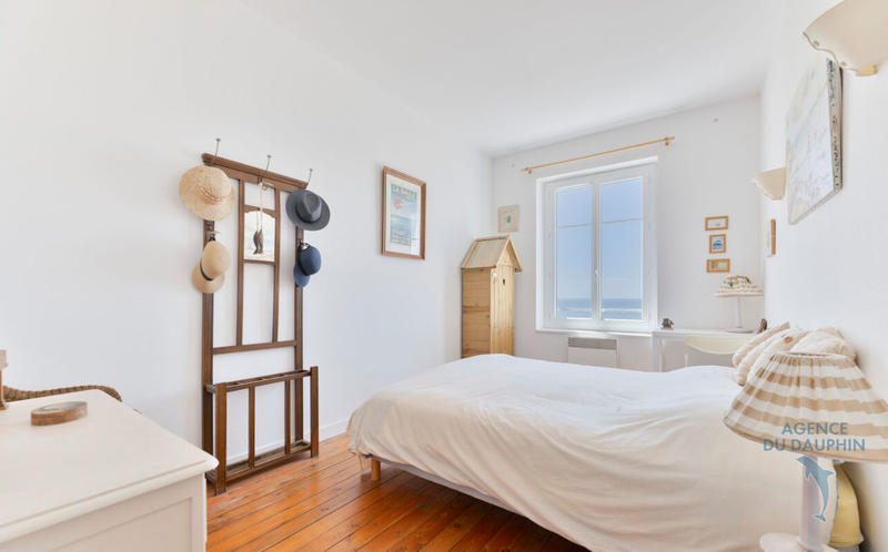 Appartement - 134 m² - 6 pièces