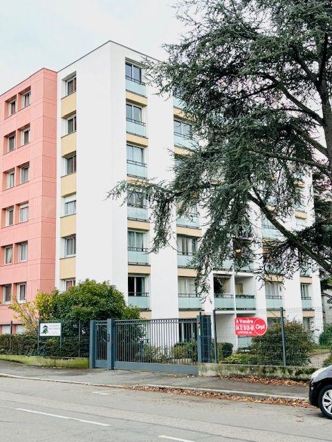 Appartement - 93 m² - 4 pièces