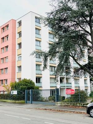 Appartement - 93 m² - 4 pièces