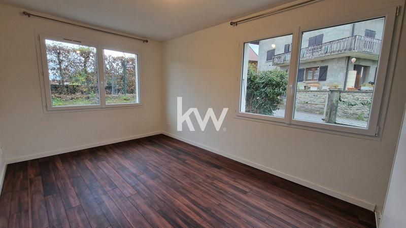 Maison - 331 m² - 7 pièces