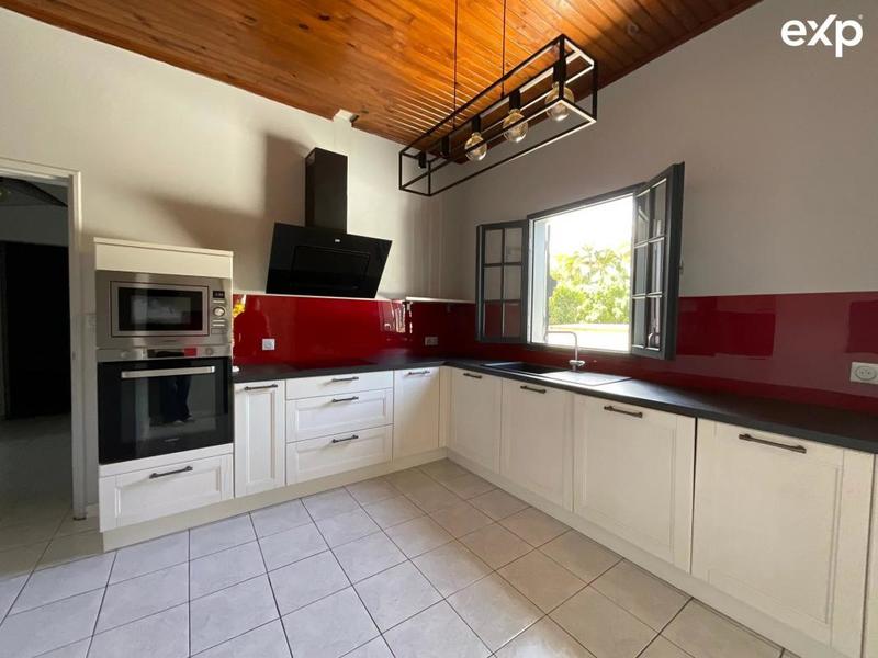 Maison - 310 m² - 8 pièces