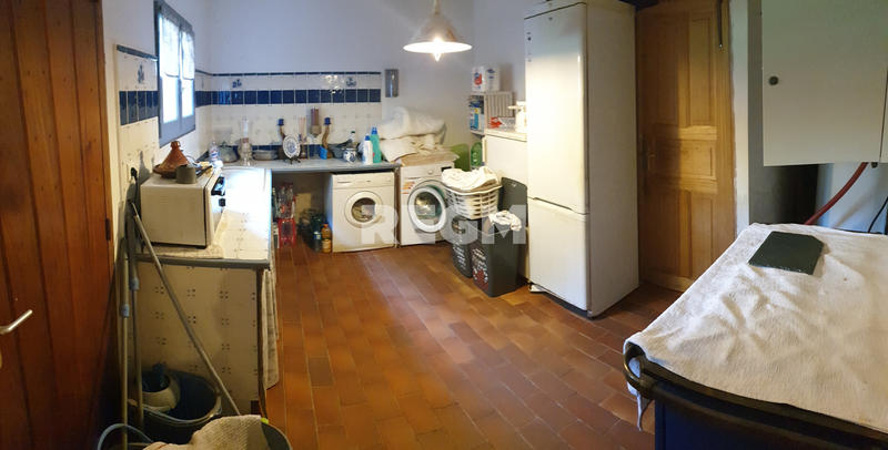 Maison - 400 m² - 8 pièces