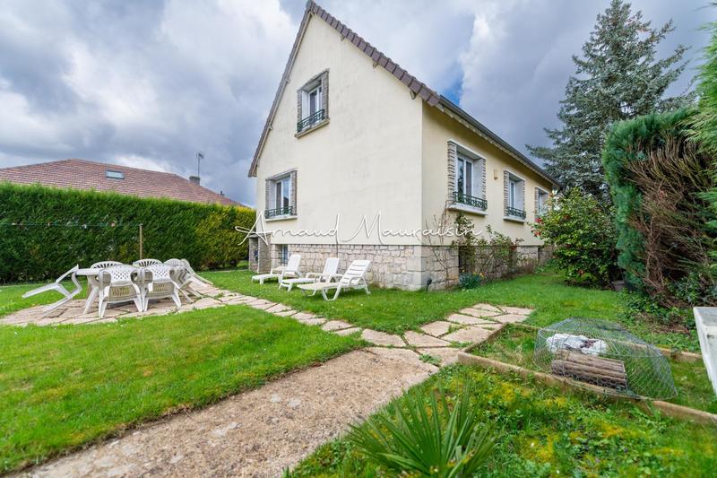Maison - 142 m² - 6 pièces