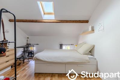 Chambre - 12 m² - 1 pièce