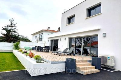 Maison - 180 m² - 6 pièces