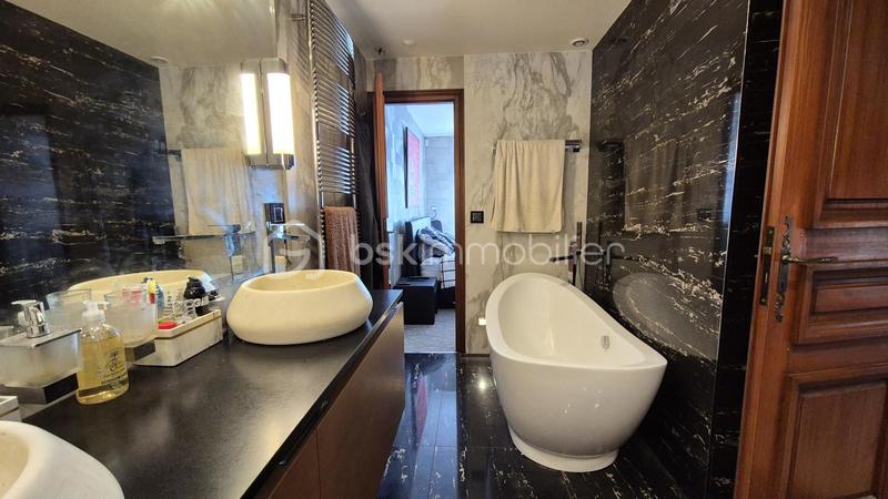 Villa - 137 m² - 5 pièces