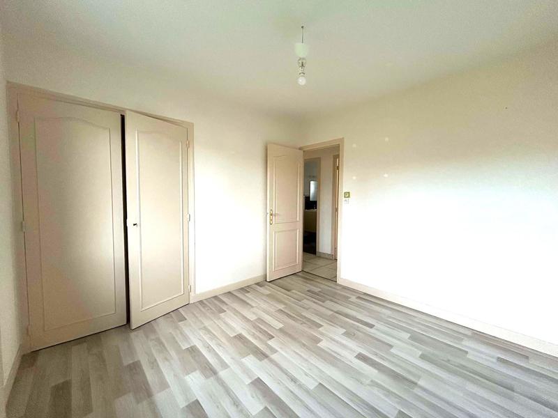 Maison traditionnelle - 94 m² - 5 pièces