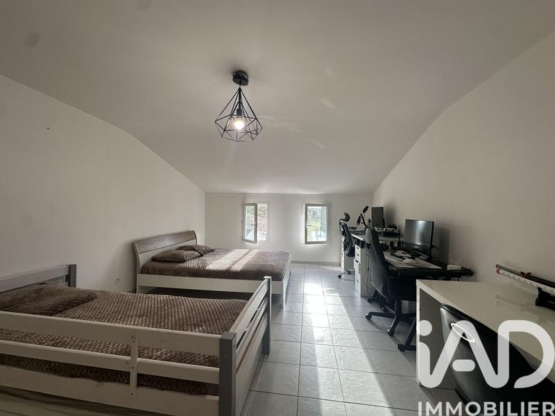 Maison - 206 m² - 6 pièces