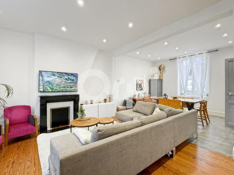 Maison de ville - 181 m² - 6 pièces