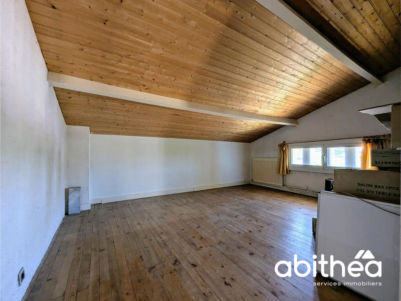 Maison - 104 m² - 6 pièces